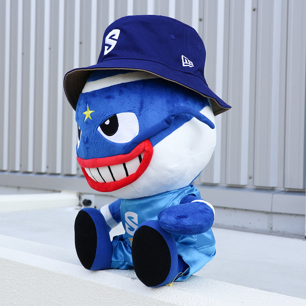 Big Magny stuffed toy