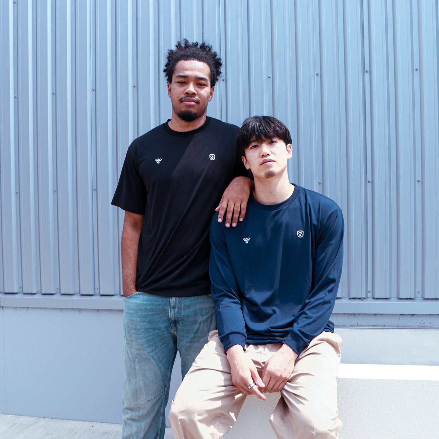 【hummel】エンブレム刺繍ワッペン Tシャツ
