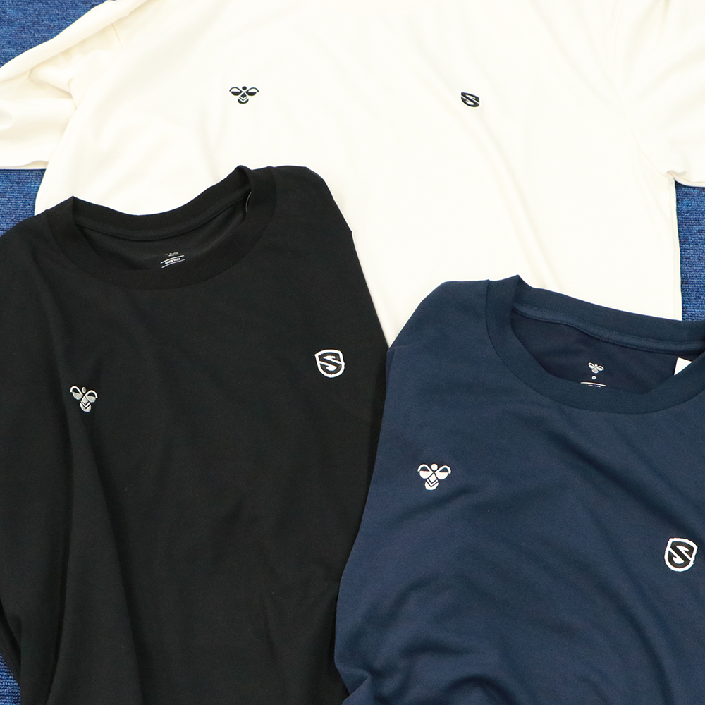 【hummel】エンブレム刺繍ワッペン Tシャツ