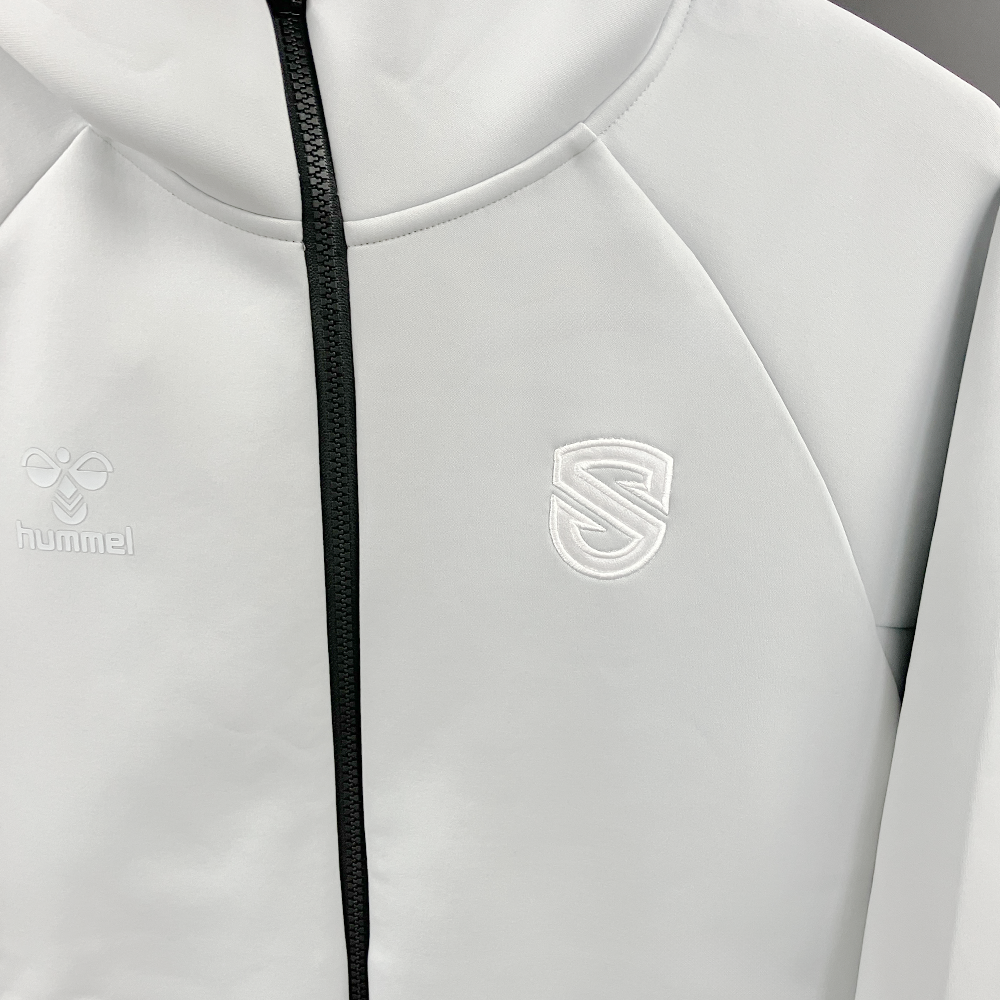 【hummel】スウェットフルジップフーディー