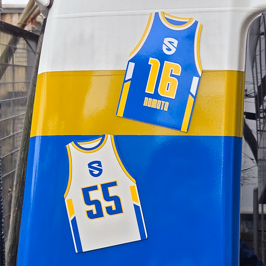 【予約受注商品】2025-26 ユニフォーム型カーマグネット