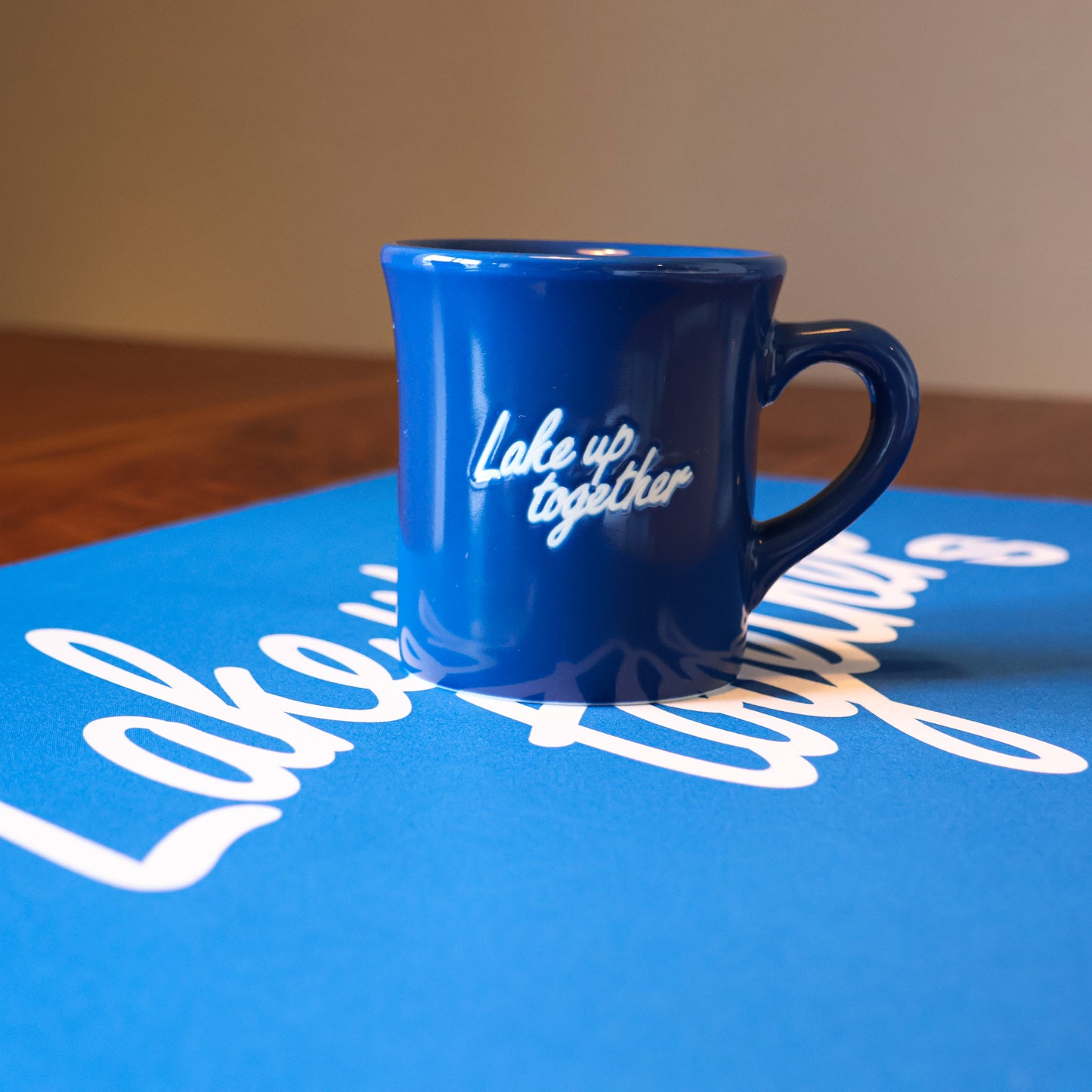 [Lake up together] Mug