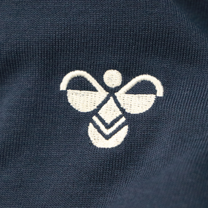 【hummel】エンブレム刺繍ワッペン 長袖Tシャツ